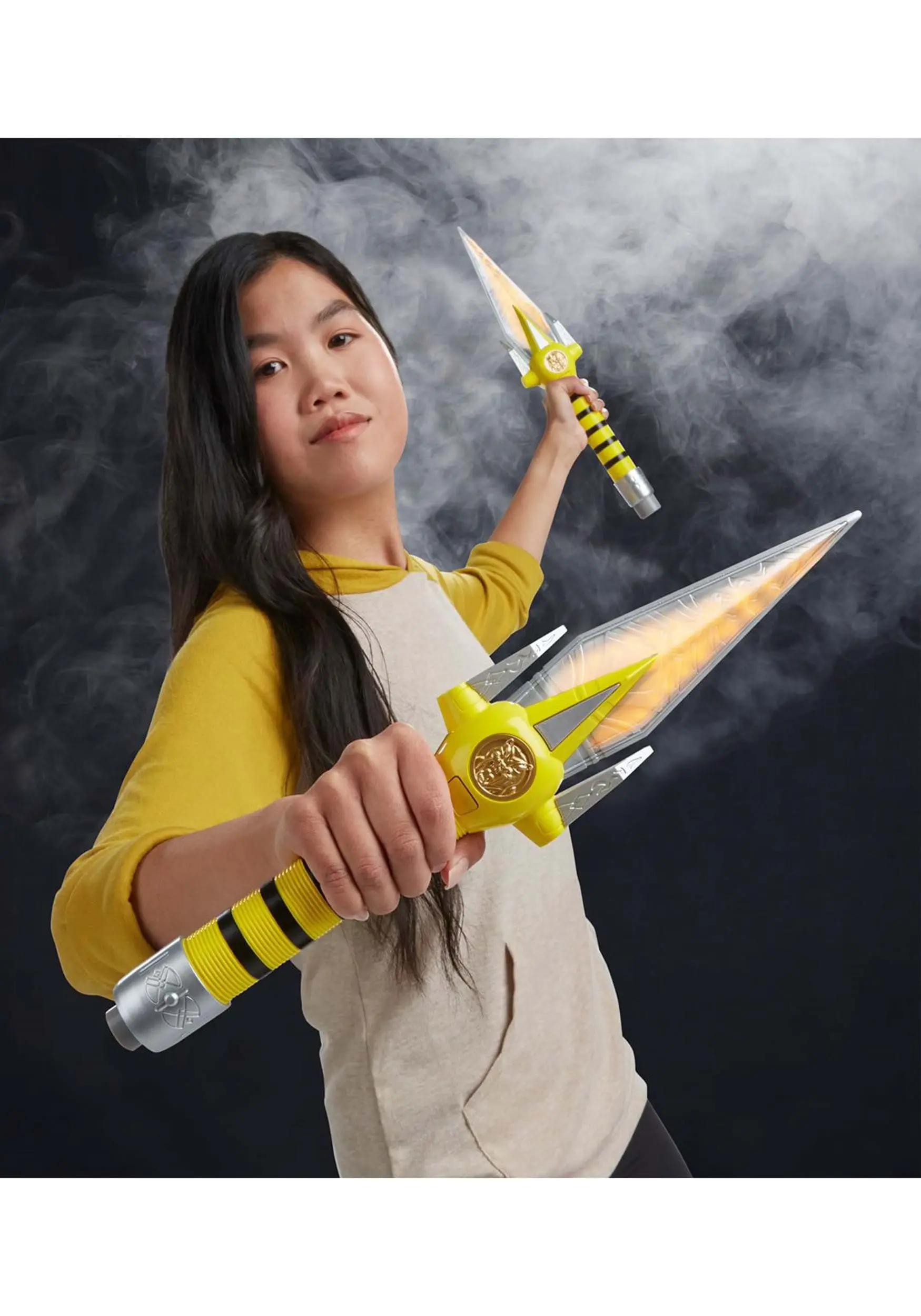 Hasbro Power Rangers Lightning Collection Mighty Morphin Yellow Ranger Power Daggers Prop Replica 4 Hasbro Power Rangers Lightning Collection Mighty Morphin Yellow Ranger Power Daggers Prop Replica - Image 4