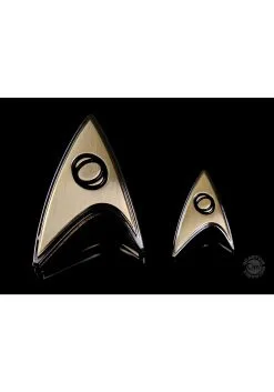 Quantam Mechanix Star Trek: Discovery - Enterprise Science Badge And Pin Set -Cheap Anna Costumes Store star trek discovery enterprise science badge an alt 2